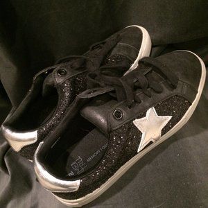 TIMEandTRU, Black Athletic Shoes